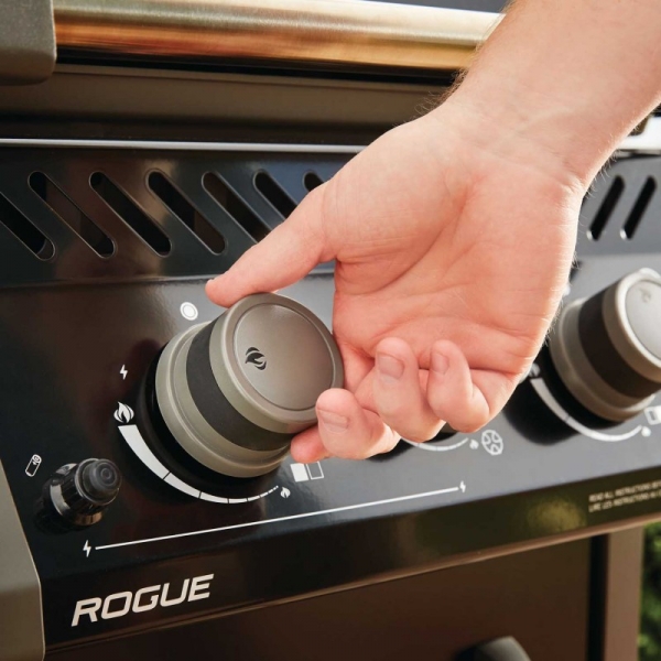 Газовий гриль Napoleon Rogue 365SB R365SBPK-1